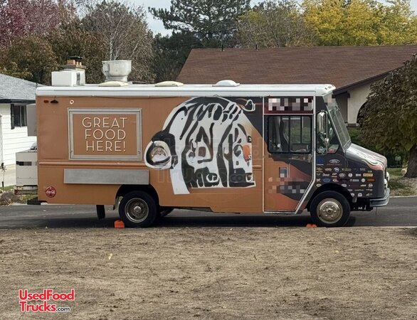 2000 Freightliner MT45 All-Purpose Food Truck with Fire Suppression System