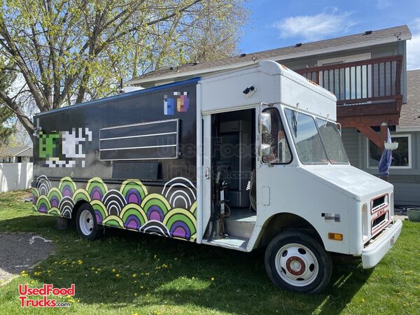 GMC P30 30' All-Purpose Food Truck Mobile Food Unit w/ Pro Fire System