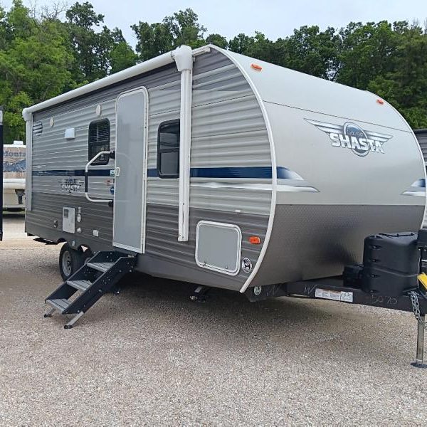 Used 2021 Shasta RVs Shasta 21RB Travel Trailer